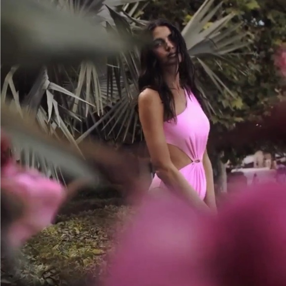 AGUA BENDITA Bloom ross solid one piece in pink Large - Picture 6 of 13